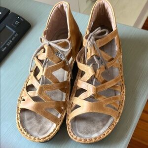 Naot Yarrow Leather Sandals Sz 39 Lace Up 8-8.5